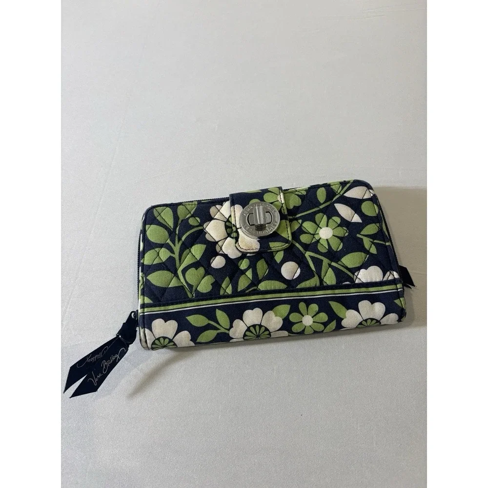 Vera Bradley Turnlock Wallet Rare Discontinued Lucky You‎ Floral Green Pattern